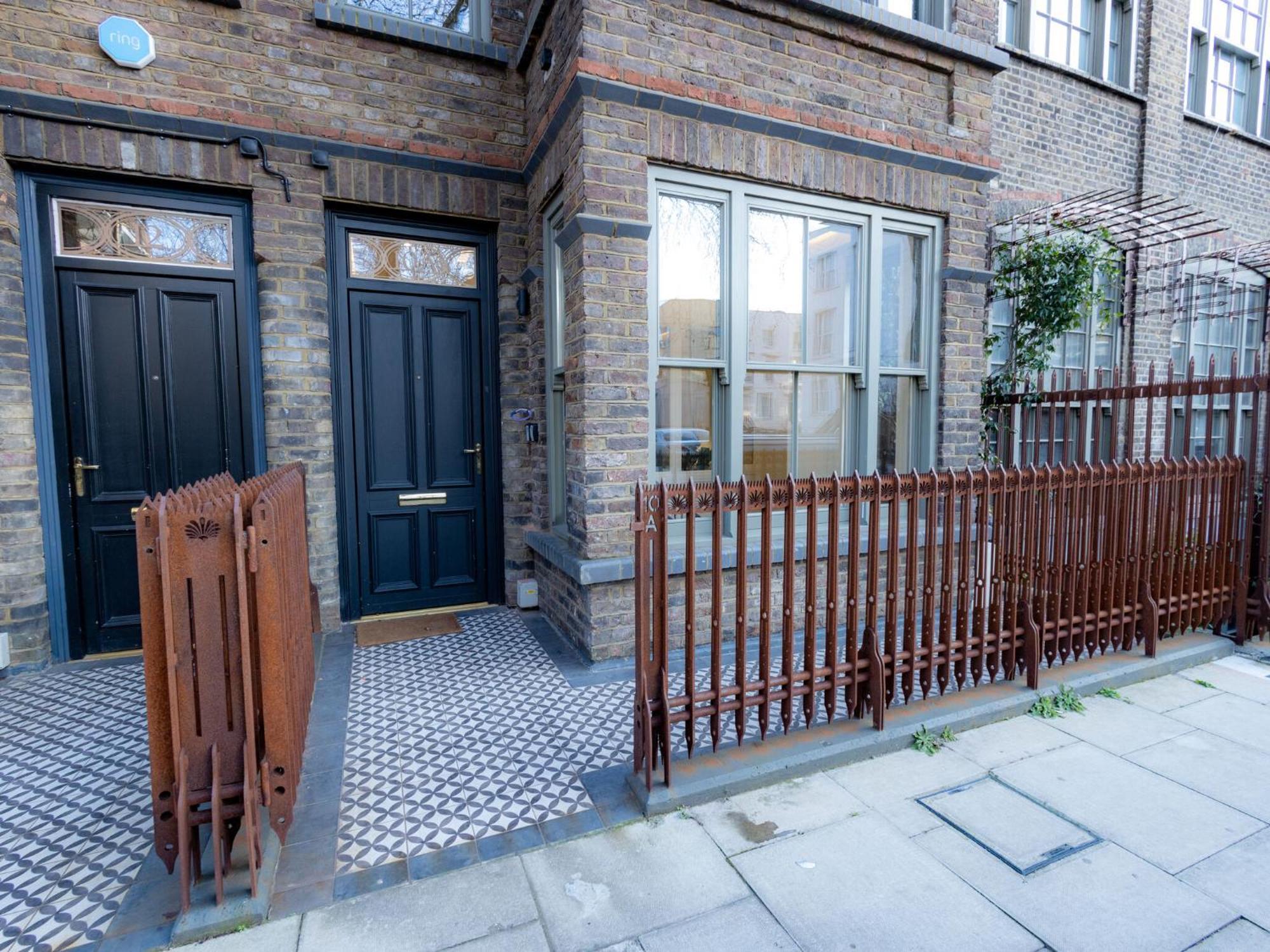 Modern Deluxe Five Bedroom House Near Chalk Farm Station By Belvilla Londra Exterior foto