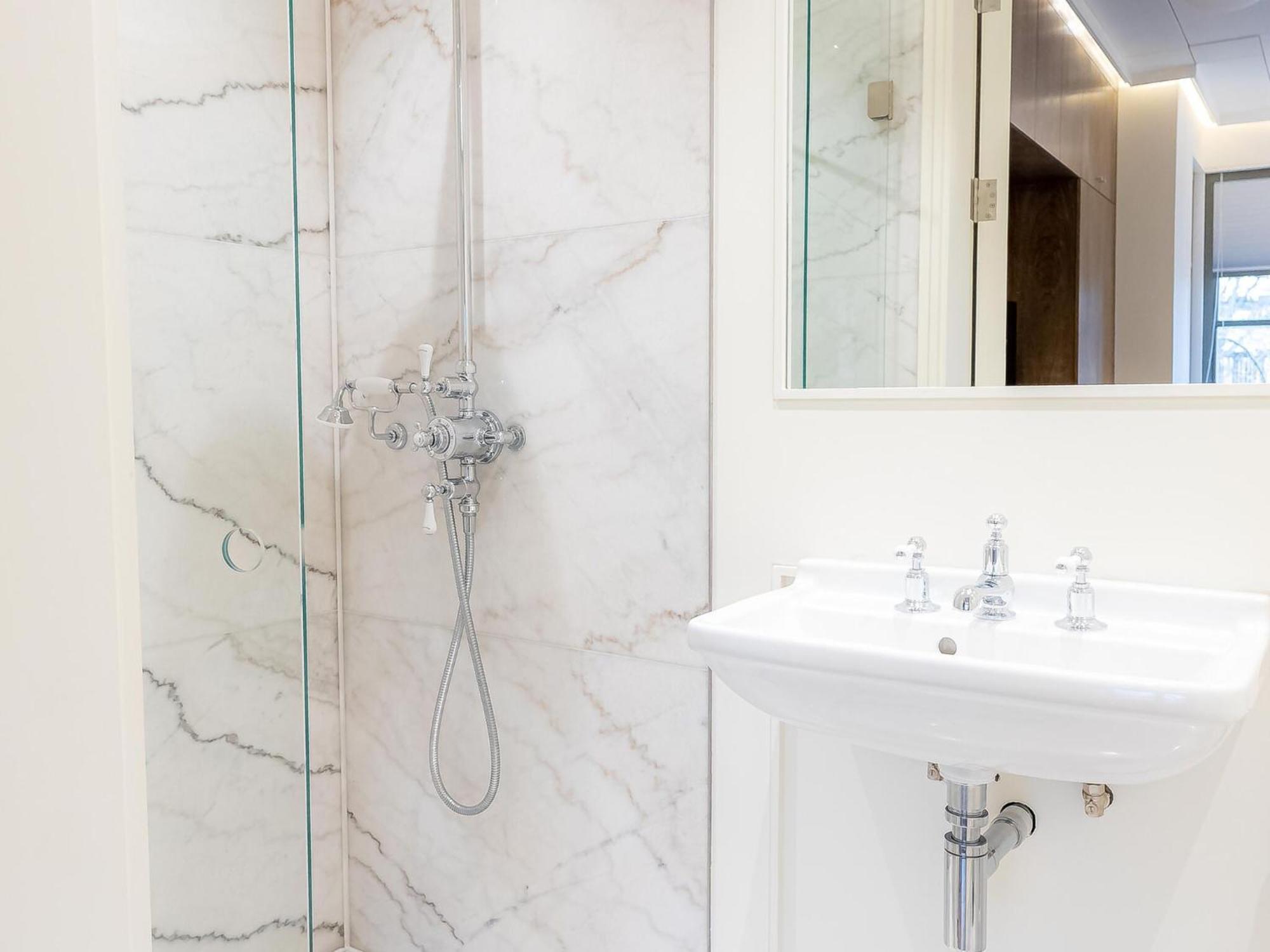 Modern Deluxe Five Bedroom House Near Chalk Farm Station By Belvilla Londra Exterior foto