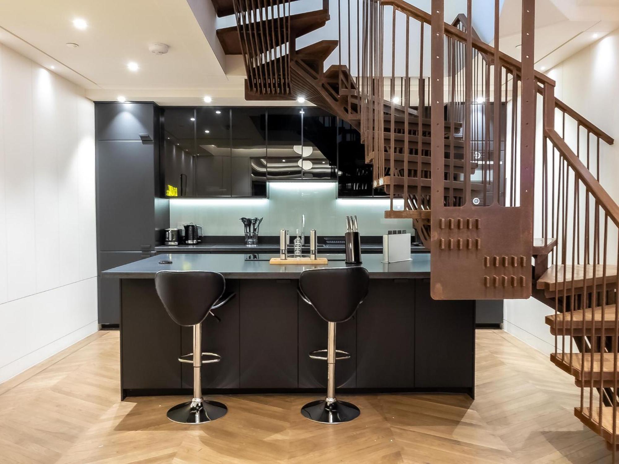 Modern Deluxe Five Bedroom House Near Chalk Farm Station By Belvilla Londra Exterior foto