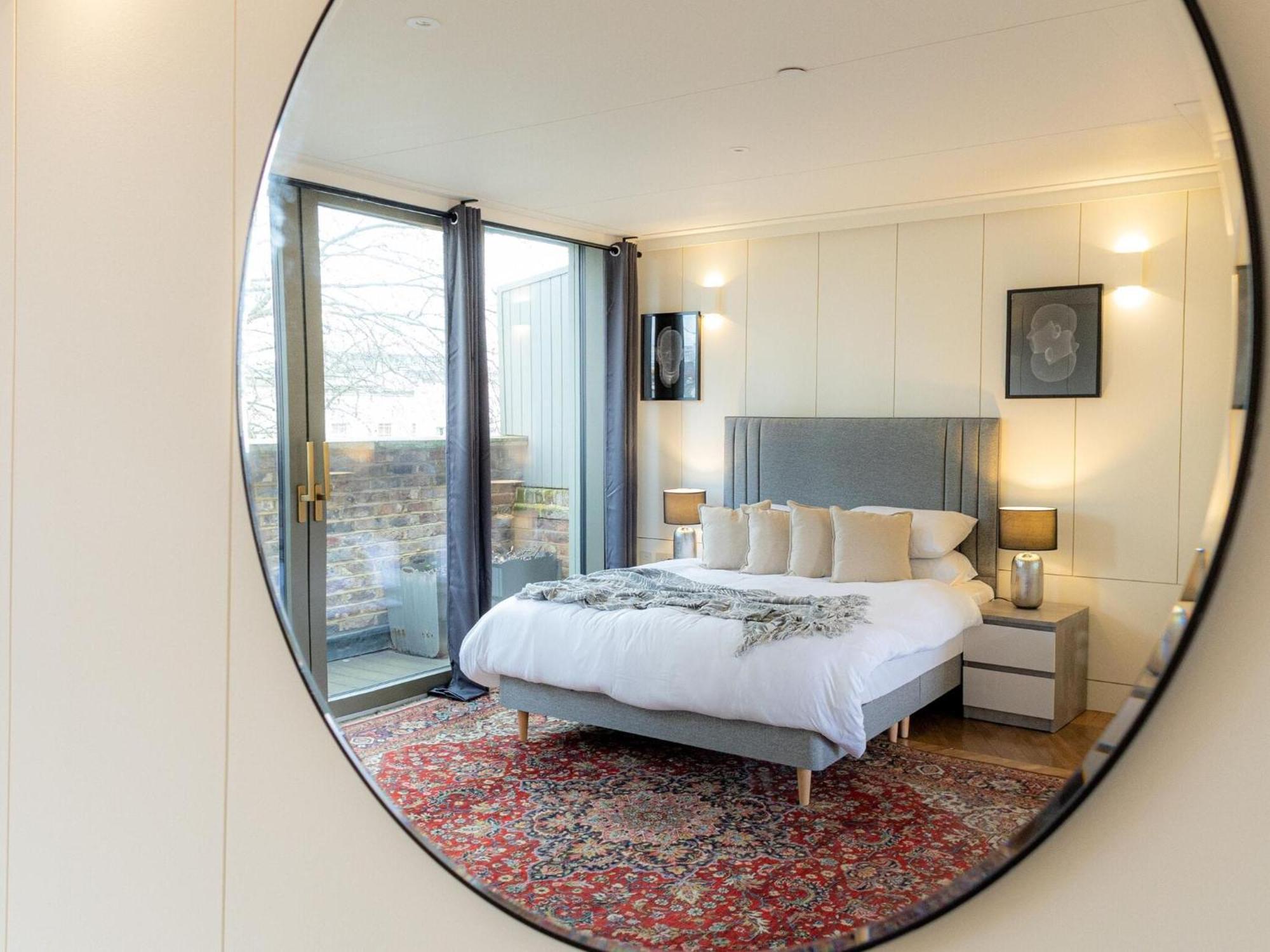 Modern Deluxe Five Bedroom House Near Chalk Farm Station By Belvilla Londra Exterior foto