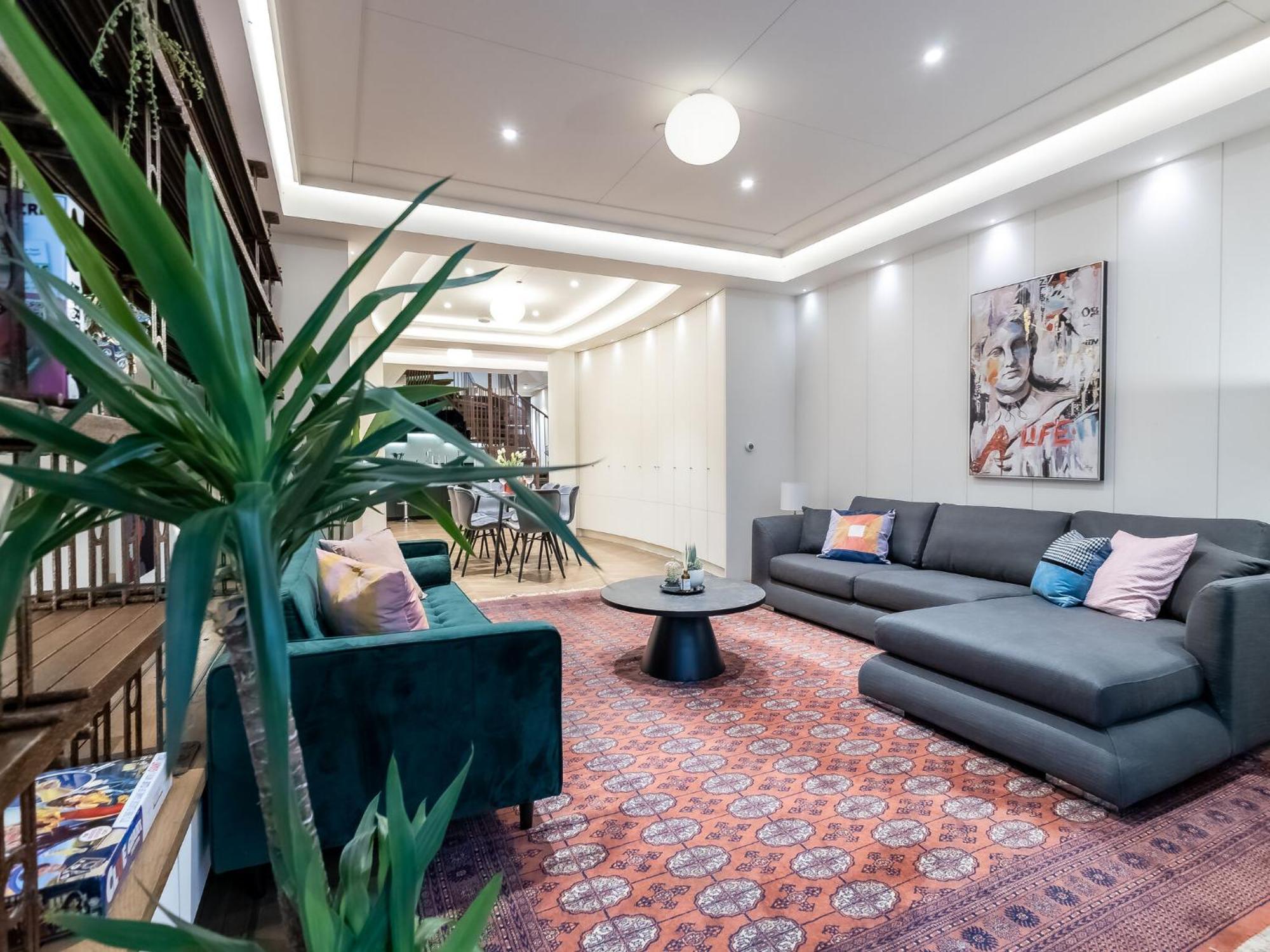Modern Deluxe Five Bedroom House Near Chalk Farm Station By Belvilla Londra Exterior foto