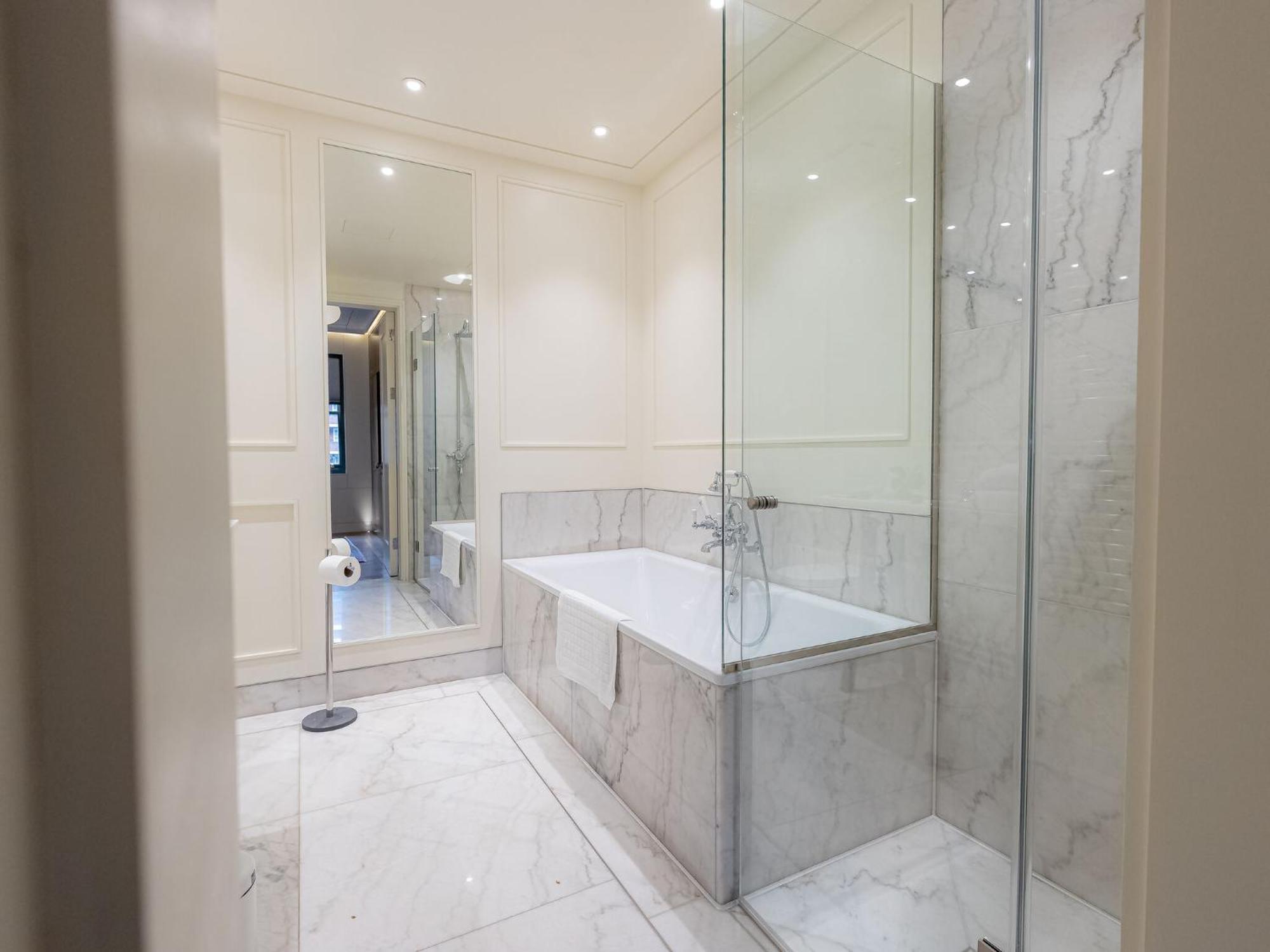 Modern Deluxe Five Bedroom House Near Chalk Farm Station By Belvilla Londra Exterior foto